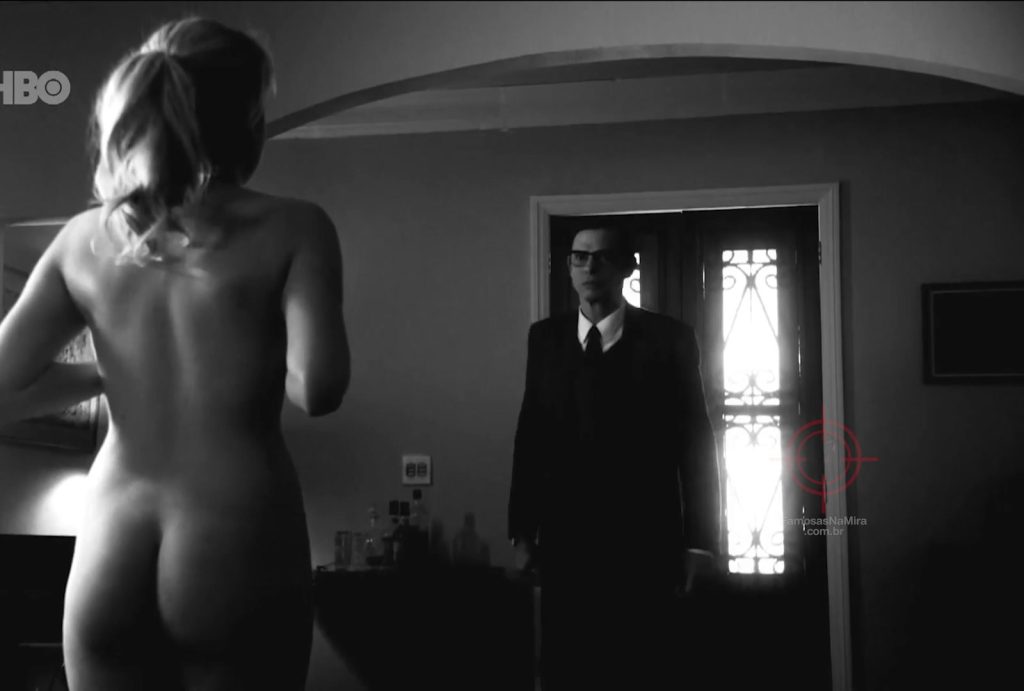 Bella Camero  Nua, Pelada Cena de Nudez em Magnífica 70