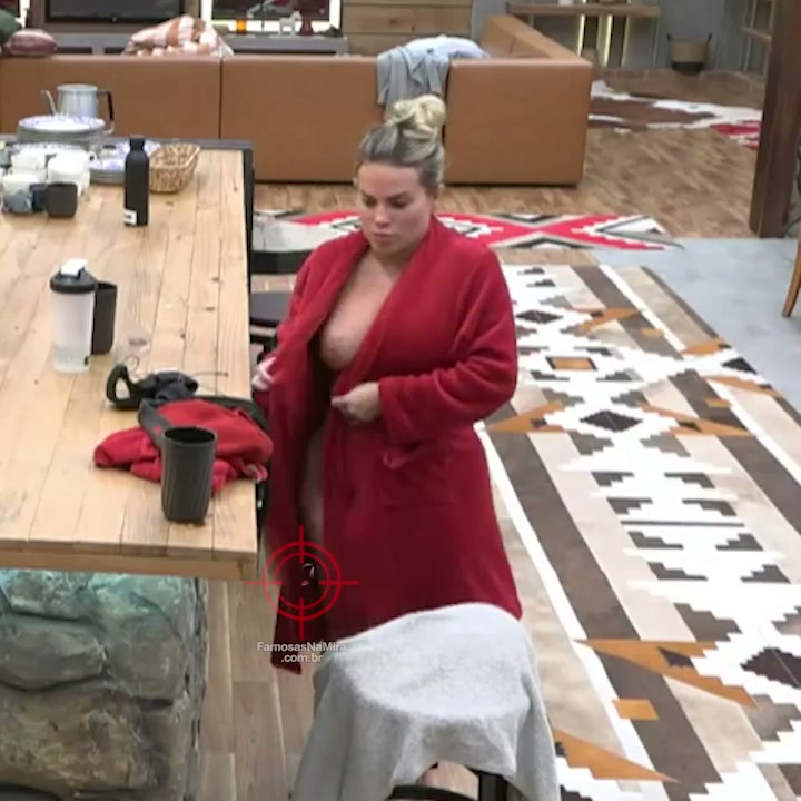 Kally Fonseca Vacila Várias Vezes e Paga Peitinho + Momentos