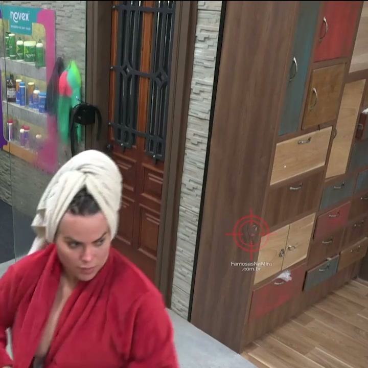 Kally Fonseca Vacila Várias Vezes e Paga Peitinho + Momentos