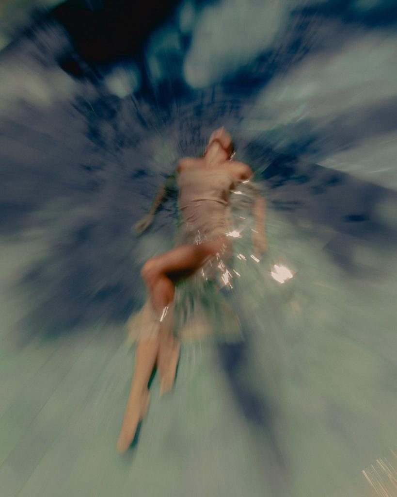 Grazi Massafera Mostra Demais em Ensaio Para a Revista Ela (5 Fotos). Grazi Massafera deixa peitos à mostra.