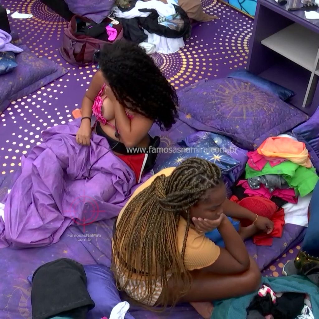 Thalyta Alves Vacila e Paga Peitinho