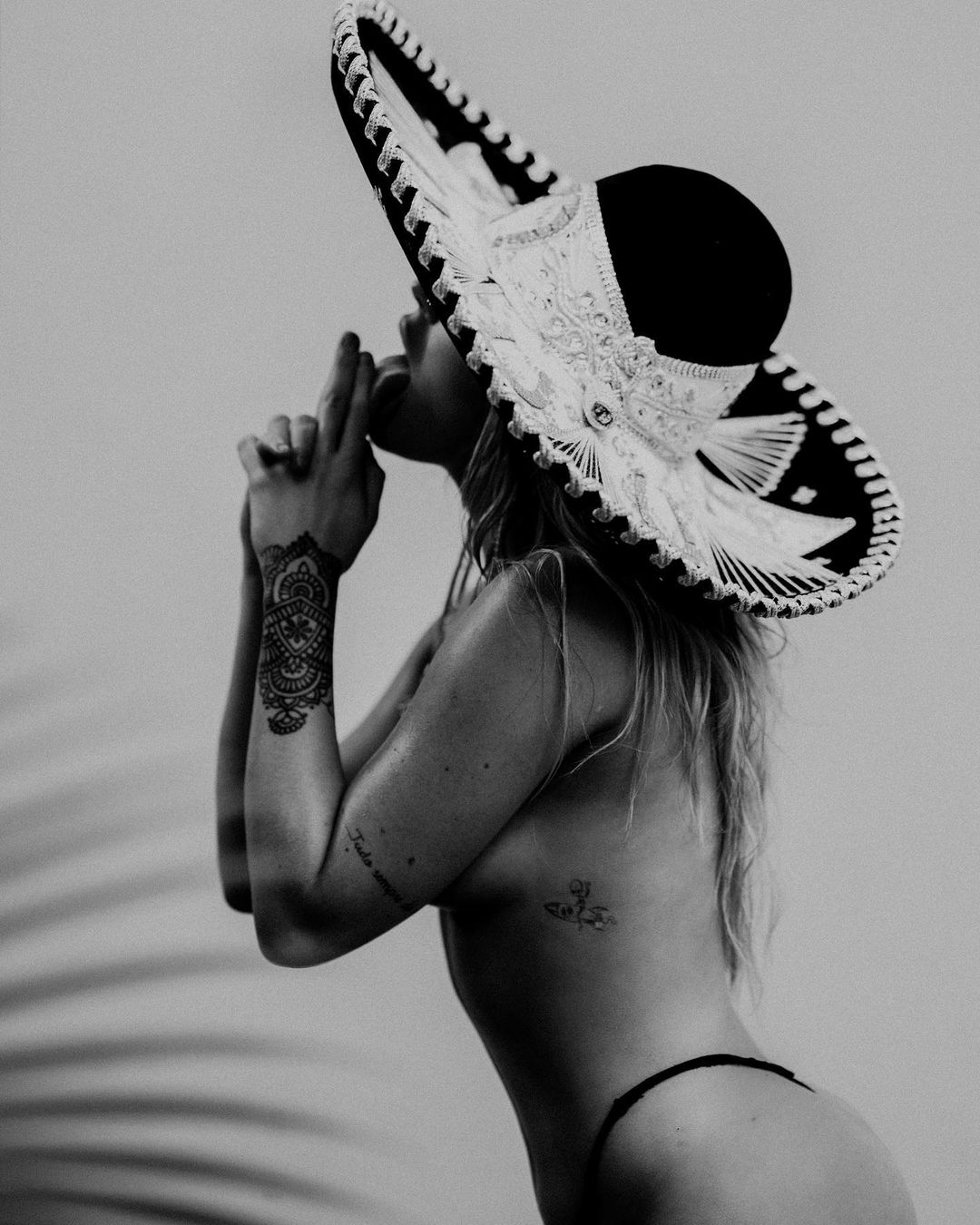 Ensaio, Lingerie, Luisa Sonza, Sideboob, Topless - [12/11/2025]