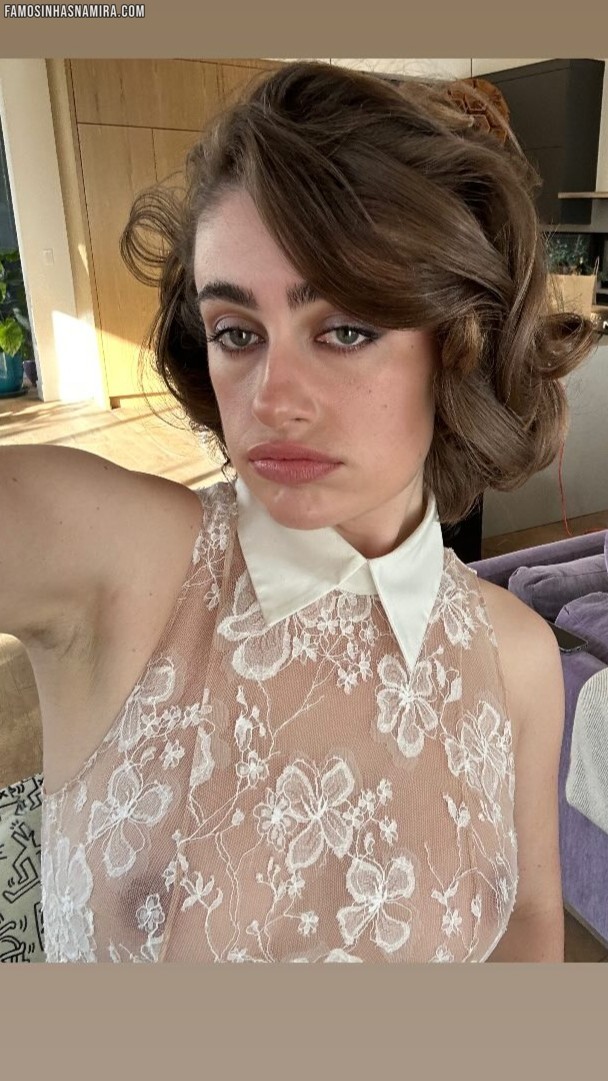 Instagram, Lingerie, Rachel Sennott, Topless, Transparencia - [31/12/2025]