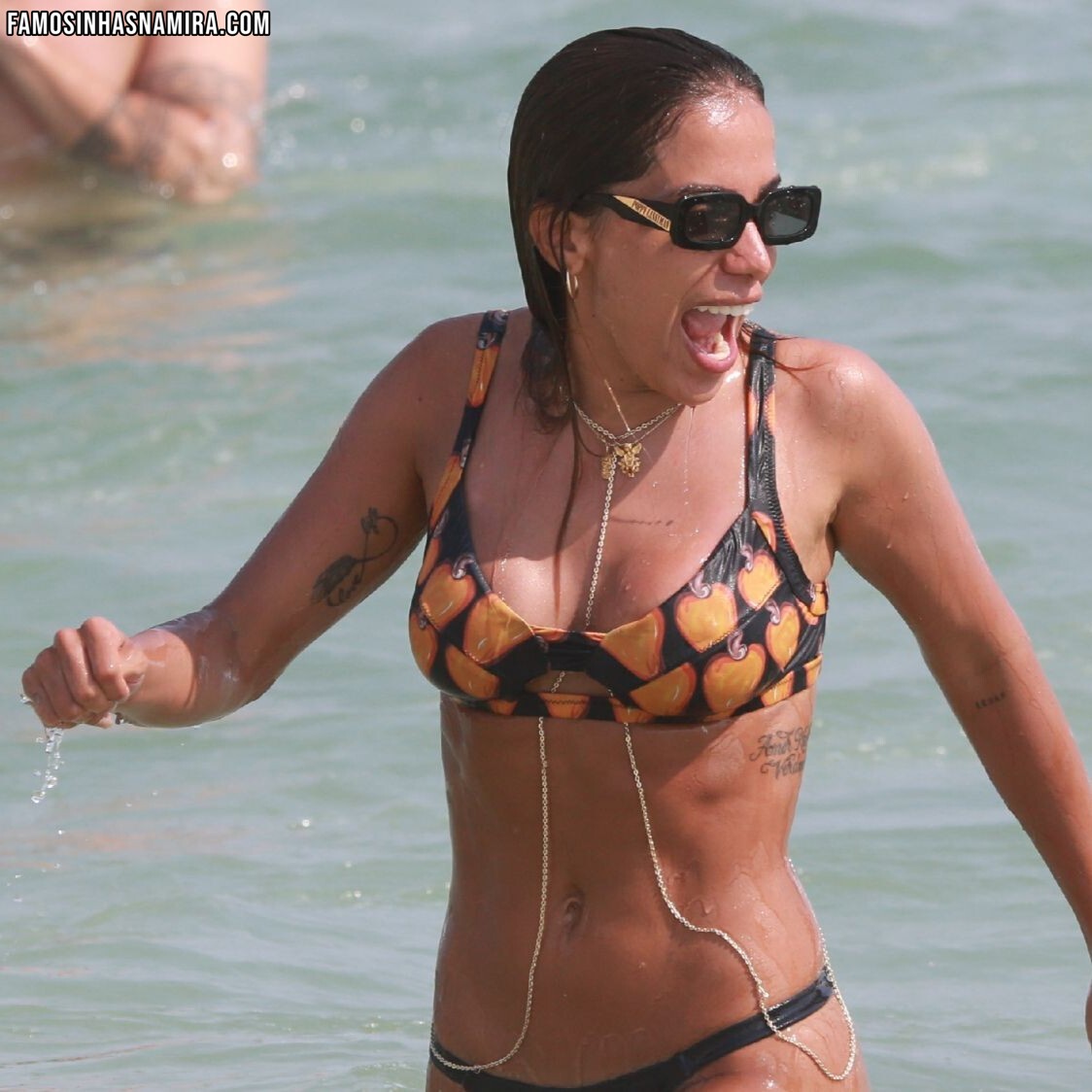 Anitta, Biquini, Paparazzi, Praia - [19/01/2026]