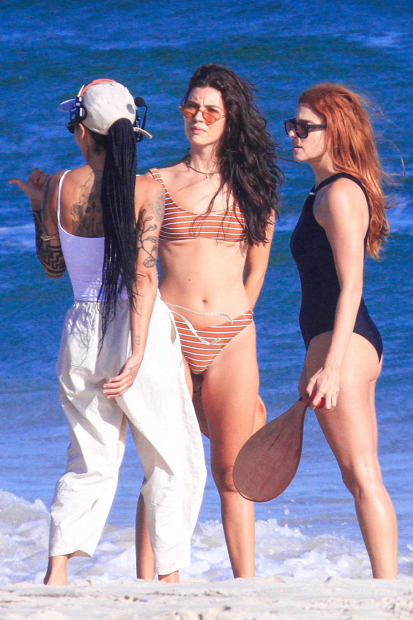 Alanis Guillen, Biquini, Gabriela Medvedovsky, Paparazzi, Praia - [24/03/2026]