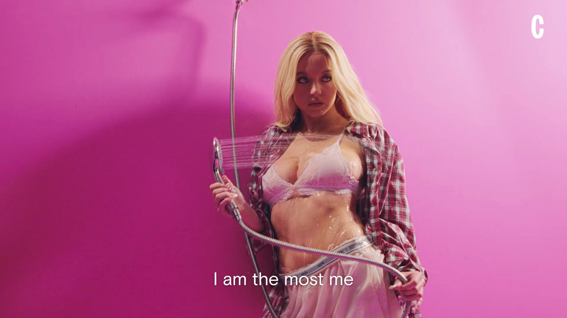 Ensaio, Lingerie, Sydney Sweeney, Cosmopolitan - [20/03/2026]